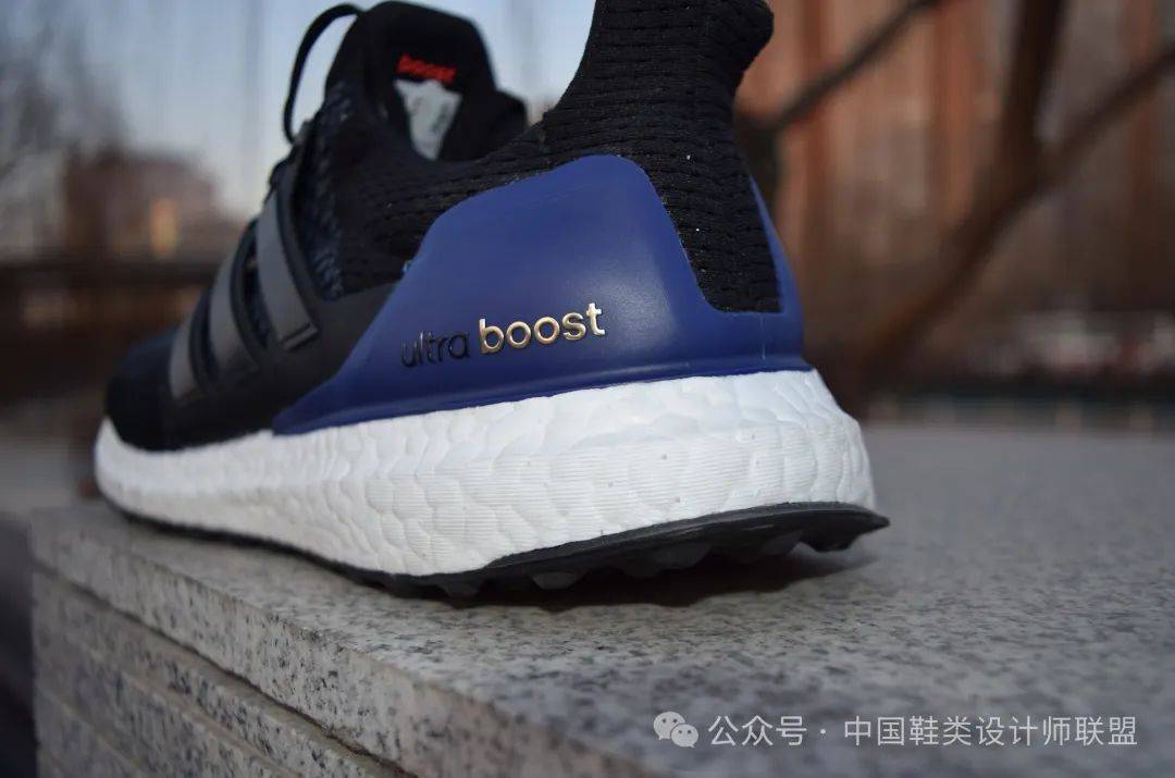 市场的质量与科技竞争新利体育app跑鞋(图15)