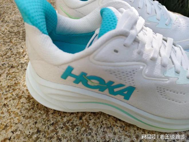 10：恰到好处的卓越跑鞋HOKA CLIFTON(图10)