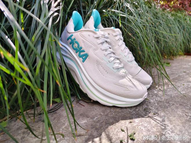 10：恰到好处的卓越跑鞋HOKA CLIFTON(图6)